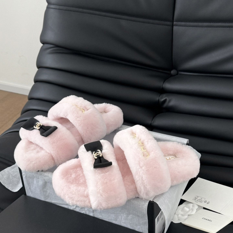 Ch*el slippers